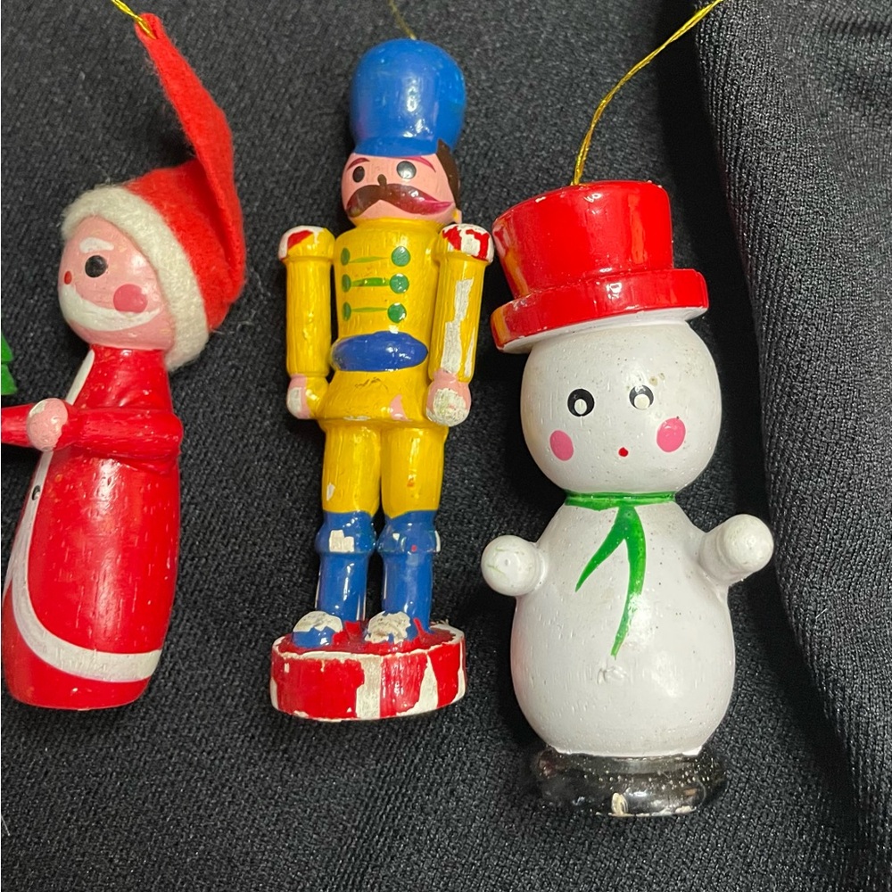 VTG Set of 4 Small Festive Wooden Toy Christmas Ornaments - Picture 2 of 8